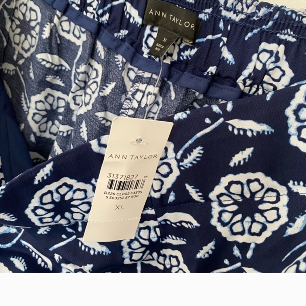 Ann Taylor Blue and White Pants XL NWT - Picture 4 of 4